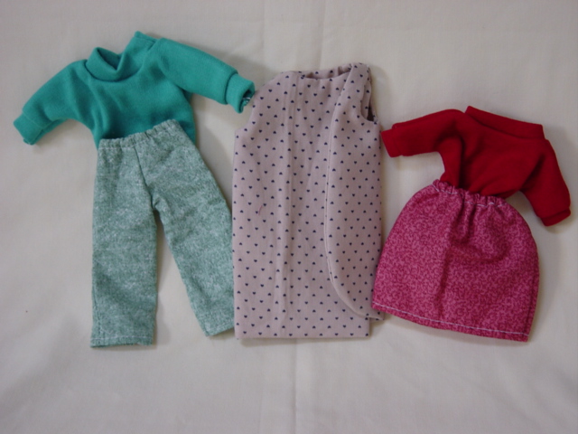 Barbie gn pants,tan dress,red skirt