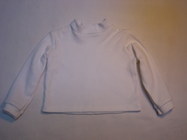 23" white t-shirt