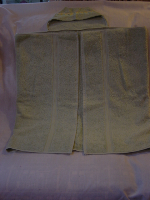 Hooded Towel green